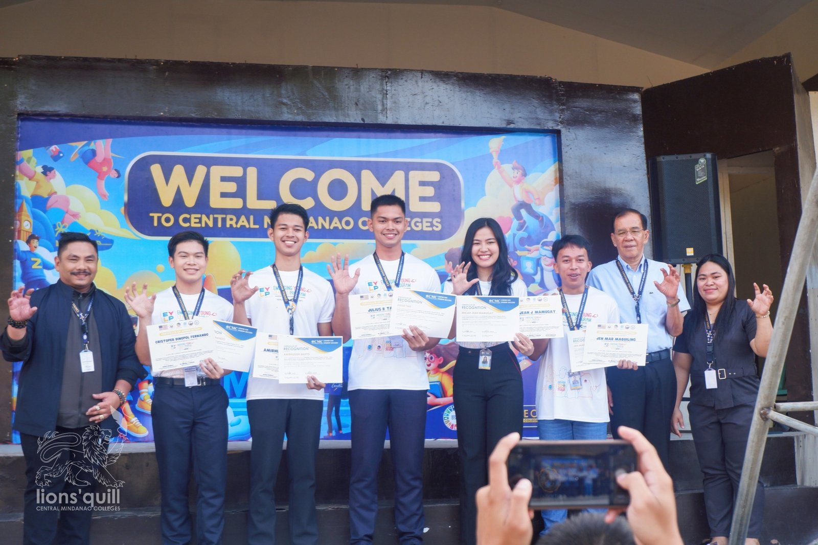 𝗖𝗠𝗖 𝗛𝗼𝗻𝗼𝗿𝘀 𝟱 𝗦𝘁𝘂𝗱𝗲𝗻𝘁 𝗟𝗲𝗮𝗱𝗲𝗿𝘀 𝗳𝗼𝗿 𝗬𝗦𝗘𝗔𝗟𝗜 𝗣𝗮𝗿𝘁𝗶𝗰𝗶𝗽𝗮𝘁𝗶𝗼𝗻 𝗗𝘂𝗿𝗶𝗻𝗴 𝗙𝗹𝗮𝗴-𝗥𝗮𝗶𝘀𝗶𝗻𝗴 𝗖𝗲𝗿𝗲𝗺𝗼𝗻𝘆